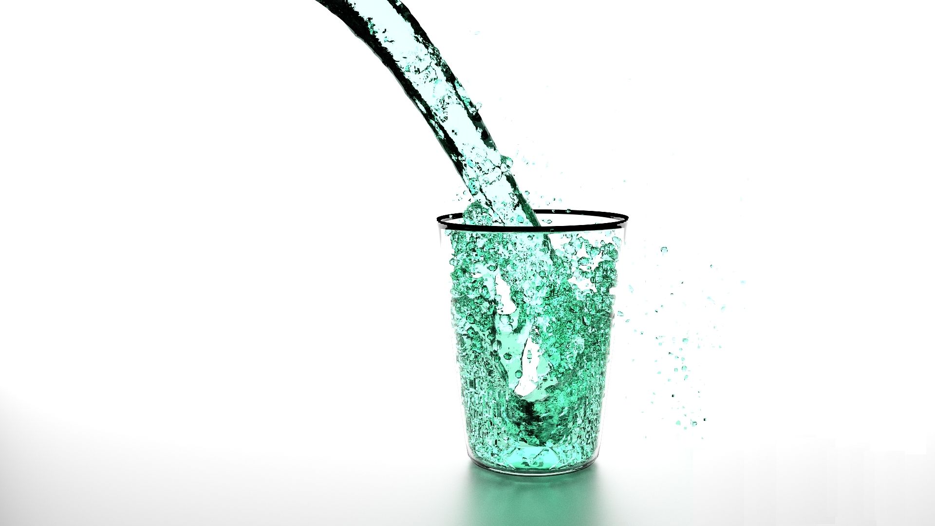 Ein Strom türkisfarbener Flüssigkeit wird in ein klares Glas gegossen, wodurch Spritzer und Blasen vor einem schlichten weißen Hintergrund entstehen.